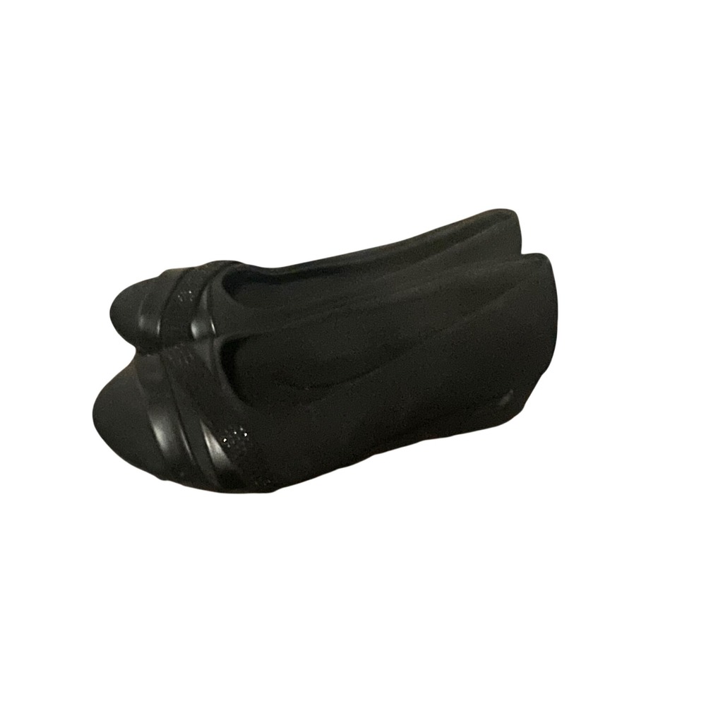 Forever Comfort Womens Black Round Toe Ballet Flats Sz 6 Textured Detail Slip On